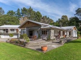 St Georges Woodlands Farmstead, מלון בUrenui