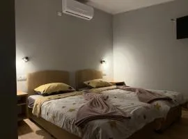 Duplex Oasis Rooms