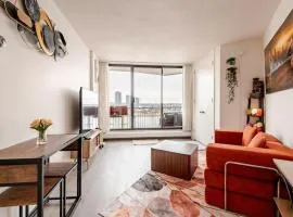 Harbor Light-Modern 1BR King-Complete Unit