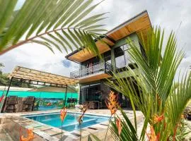 Casa Esmeralda-5min to La Fortuna,King beds & pool