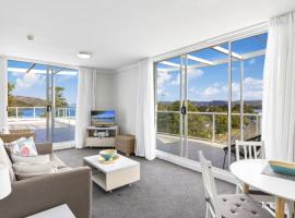 The Mini Penthouse - Ettalong Beach Resort, hotel a Ettalong Beach