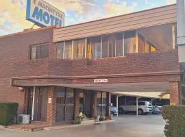 Macintyre Motor Inn