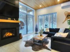 Valhalla Tremblant Cabin Retreat-Your Haven Awaits!