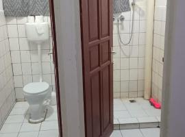 Radha Krishna, hotell sihtkohas Paramaribo