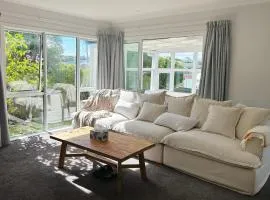 Perfect stop with relaxing rooms and views, close to ferry