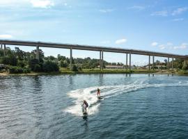 Gorgeous Apartment In Myggenäs, hotel di Myggenäs