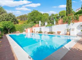 Comarquinal Bioresort Penedes, hotel con piscina a San Quintín de Mediona