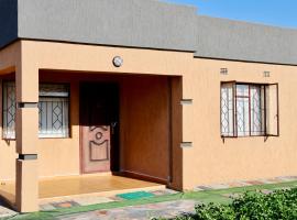 Divine Rest Apartments, хотел в Jwaneng