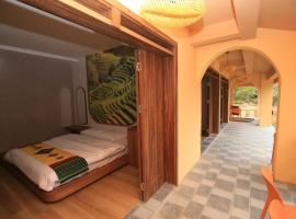 Villa 6 Phòng Ngủ - Nhà Của Bin Pù Bin Mai Châu, hotel u gradu 'Ba Vì'