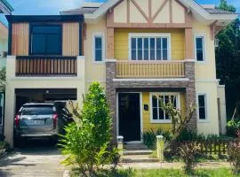 2-Storey with 4BR Villa in a High-End Subdivision
