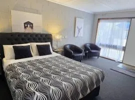 Mariner Motel