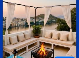 Turtle Hostel Udaipur- 10 mtr from Lake, hotel a Udaipur