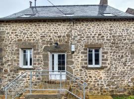 4 Bedroom Stunning Home In Hambers โรงแรมในHambers