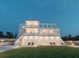 Areti White Villas, hotell i Loutraki