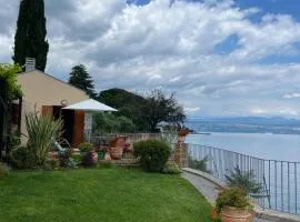 Villa Perfect house beachfront by Villas Guide