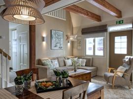 Hotel Hiisi Hill, hotel din Jämsä