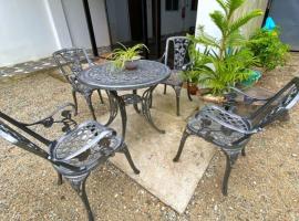 Jezette's Inn, Hotel in Sipalay