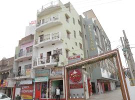 Hotel Pritika Inn, hotell sihtkohas Samastīpur