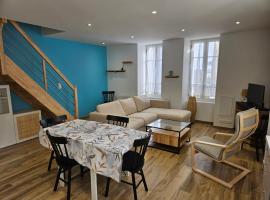 Vacances à 50m de la mer, dans un petit village !, Hotel in Séné