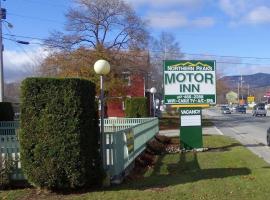 Northern Peaks Motor Inn, hotel con estacionamiento en Gorham