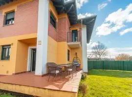 La Casa del Columpio, Comillas