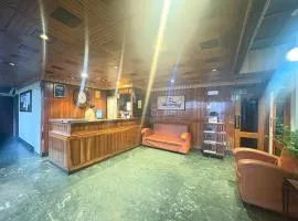 Hotel Apsara & Restaurant In Darjeeling With Mountain View Room