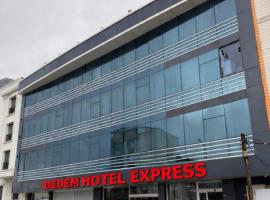 Dedem Hotel Express-İstanbul Airport-Round Trip Airport Service, hotel di Arnavutköy