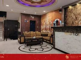 Hotel Black and White International