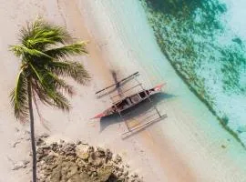 Camp Laya Daracoton Island