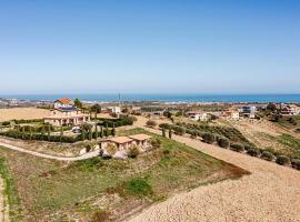 PinetoAlba: Scerne'de bir otel