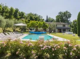 Villa Anna heated pool two outdoor jacuzzi and sauna