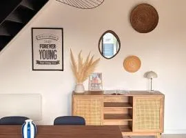 Maison entière avec 2 chambres , Jardin et parking