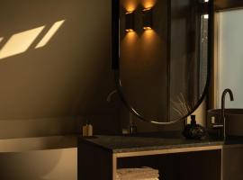 Boutique Hotel AEST Terschelling, acomoda&ccedil;&atilde;o em Hoorn