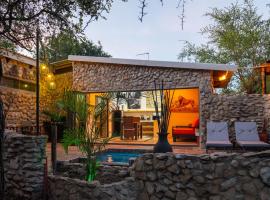 Foxy Crocodile Bush Lodge & Kruger Safaris, hotel en Marloth Park