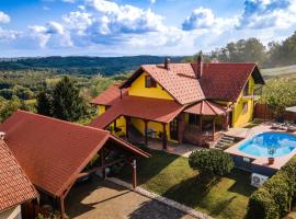 Villa Lipica - kuća s 3 spavaće sobe, saunom, grijanim bazenom u prekrasnom vinogradu – hotel w mieście Sedlarica