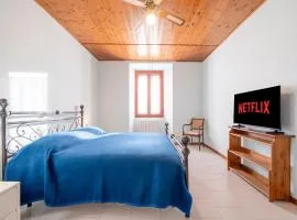 Lake Como 10min - Bike House - 4 Suites, Parking, Wifi