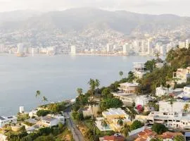 Casa Cielito Lindo, Large Private Villa with Pool & Bay View