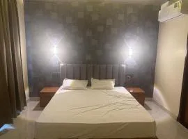 Hotel nine hearts
