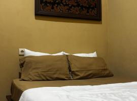 Ijen Bliss Hostel, hótel í Banyuwangi