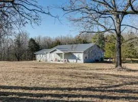 3 Mi to Bull Shoals Lake Peaceful Escape with Patio