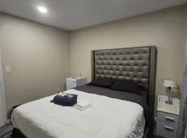 Private Queen Room Guesthouse near Stone Mountain