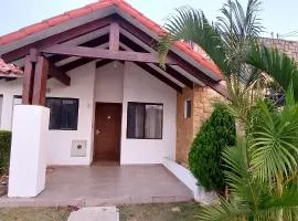 Casa - Condominio La Fontana - Cerca del Aeropuerto Viru Viru