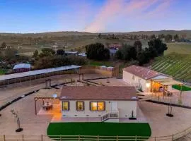 Sip and Stay at Vahali Vineyards by AvantStay Modern Wine Country Duo Outdoor Dining Vineyard Views