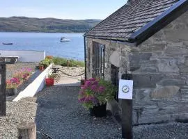 Pier Cottage at Kames