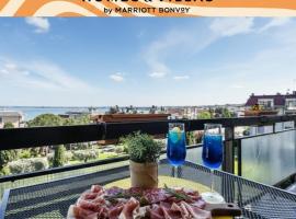 Elegance Apartment DesenzanoLoft Official Partner Homes & Villas by Marriott Bonvoy