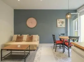 Chic & Comfortable Apartment, Private Terrace