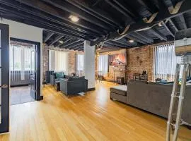 Spacious Home | Steampunk Style & Modern Comfort