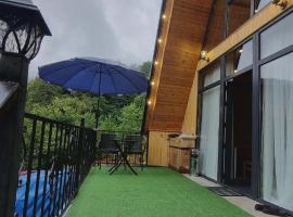 Mountain Hearth, Hotel in Zeda Ch'khutunet'i