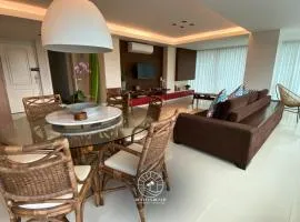 Apto 3 suíte com piscina a 190mts do mar