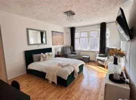 Double room in a Shared Home